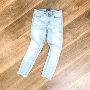 Abercrombie & Fitch light blue denim ankle length